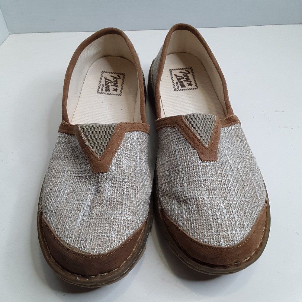 Tony Lama Renata Beige Women's size 11M Slip On Loafer Shoes